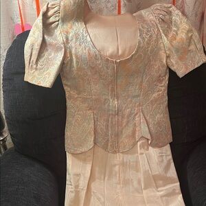 Jessica Howard Elegant Cream W2k style Dress with Puff Sleeves